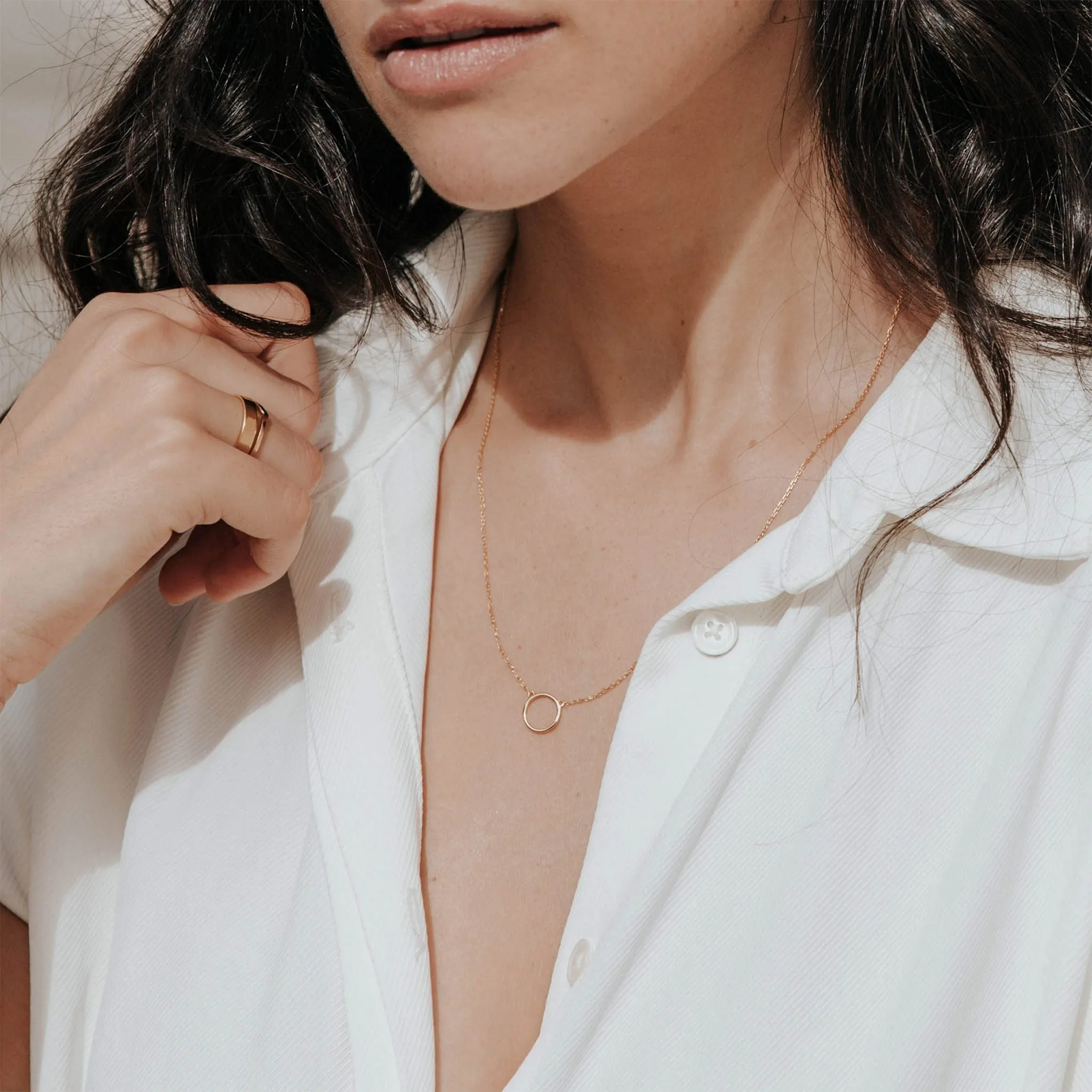 Circle Necklace - Elsa