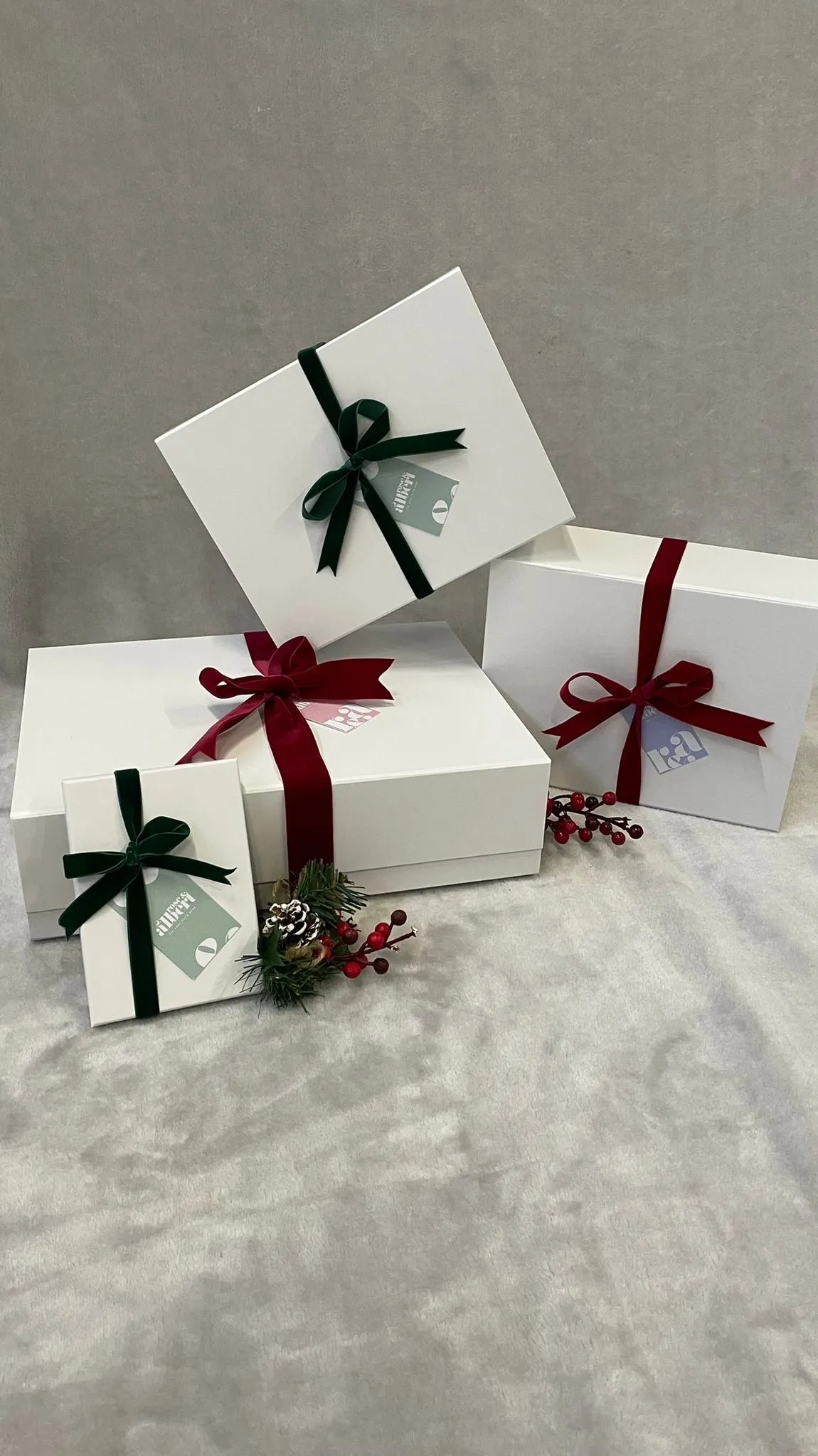 Rose and Albert Christmas gift box